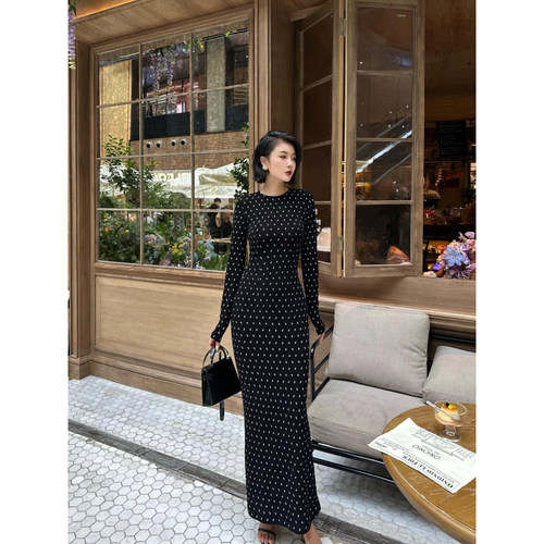 XULU原创初秋新款醋酸波点印花包臀裙优雅气质修身圆领长袖连衣裙