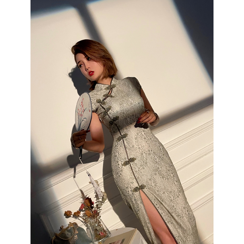 xulu原创流行复古蕾丝旗袍收腰