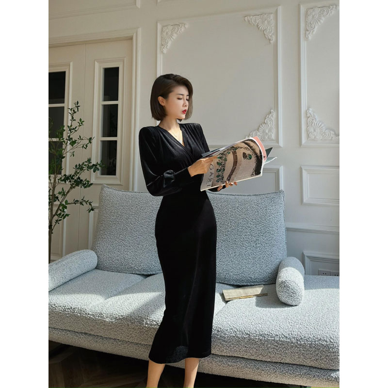 XULU原创气质V领连衣裙