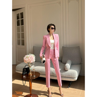 休闲平驳领显瘦高腰铅笔长裤 XULU原创春季 粉色罗马布重工订钻时尚