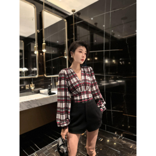 V领打底衫 褶皱灯笼袖 上衣 针织格子纹连体衣气质修身 XULU原创秋季