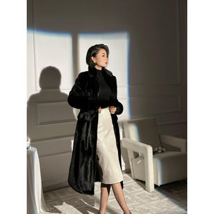 XULU原创秋冬新款 环保毛通勤复古高级感大气时髦大衣长外套