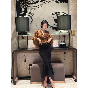 XULU原创针织黑色修身 上衣 褶皱鱼尾半身裙豹纹印花收腰绑带灯笼袖