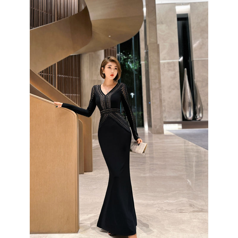 XULU原创气质V领连衣裙