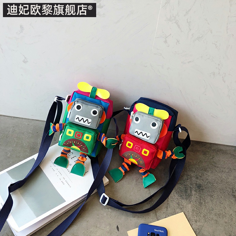 儿童卡通风配饰出游包
