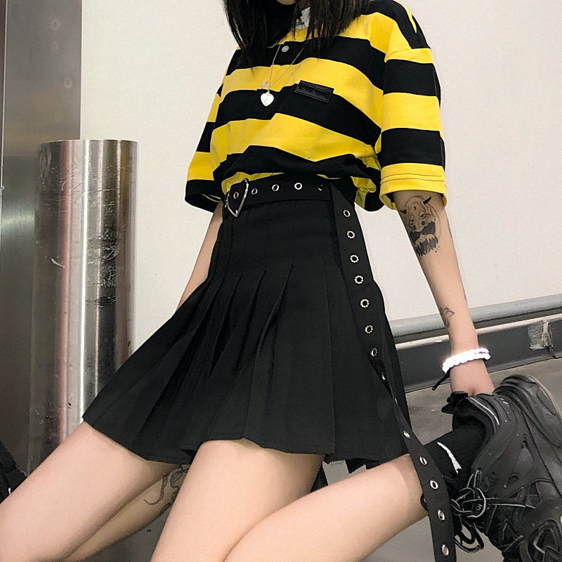 木兰家 ins网红暗黑萝莉女学生高腰显瘦短裙百褶裙+爱心扣腰带在类目 女装/女士精品, 半身裙中 - 来自Buy2taobao.com提供专业的淘宝代购服务