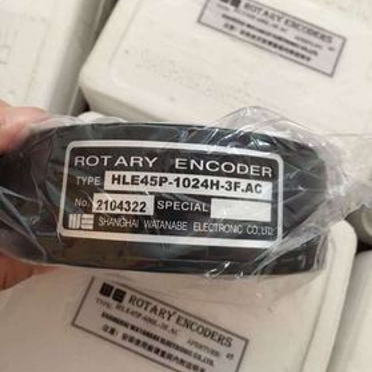 德国Baumer-hubner运动控制传感器HMG10-THD.F5P0.36000.A堡盟