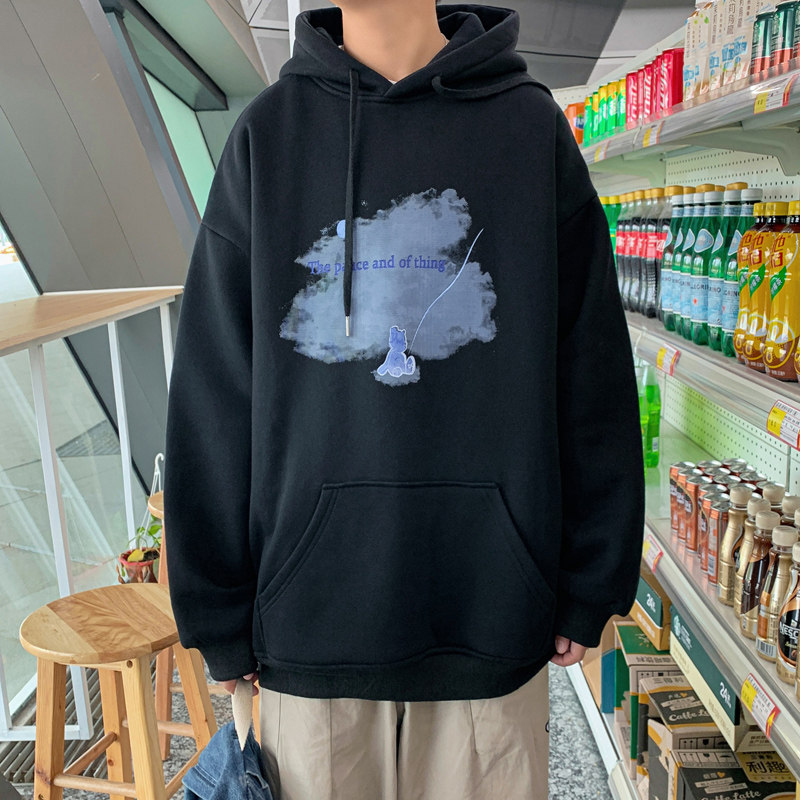 Y110P32港风外景连帽套头卫衣青年宽松加大码云朵小熊印花,男装卫衣,电商A050