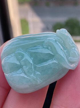 缅甸天然翡翠A货冰种飘花小乌龟吊坠