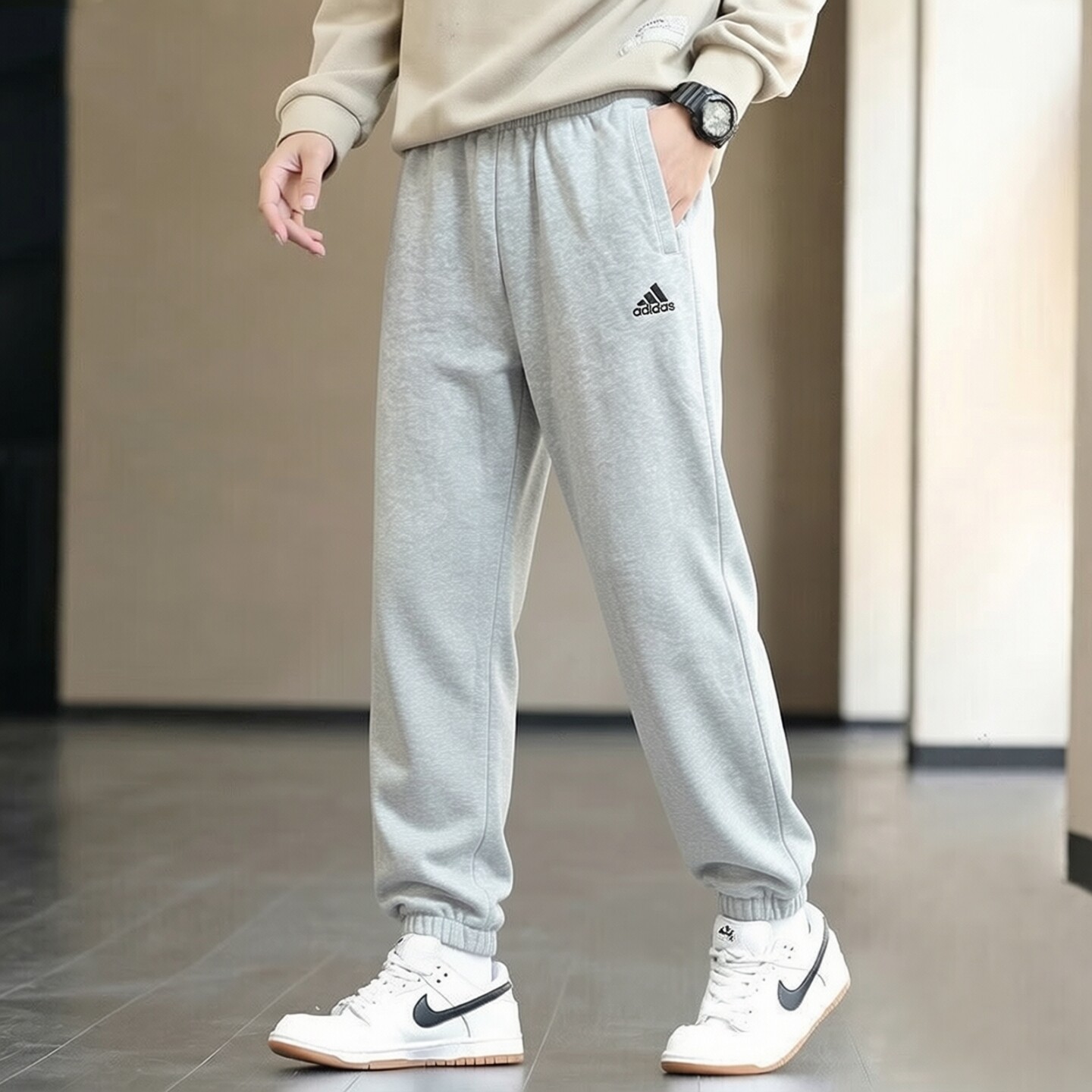 阿迪达斯收脚裤子男运动裤秋季新款灰色卫裤复古宽松跑步篮球长裤