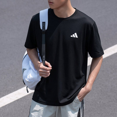 阿迪达斯短袖男装2026春