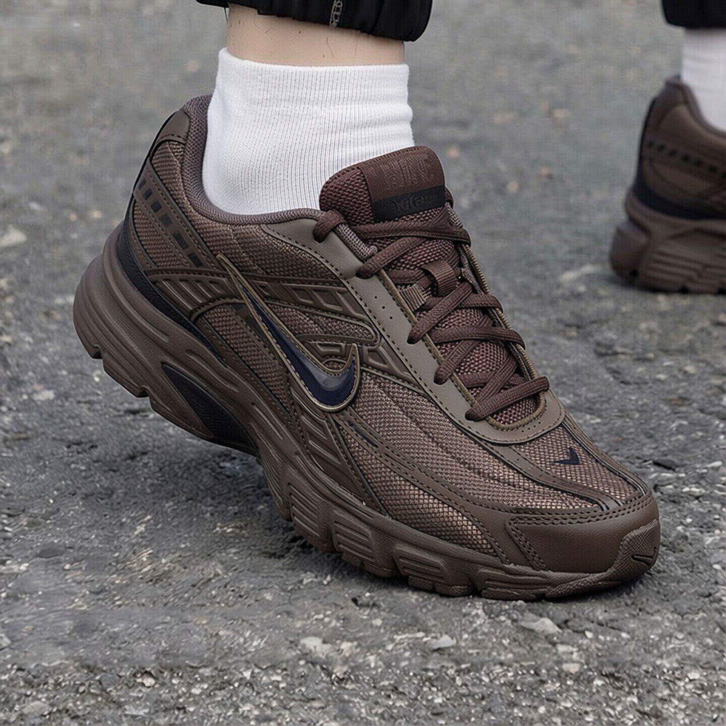 NIKE耐克鞋子V5R男鞋新
