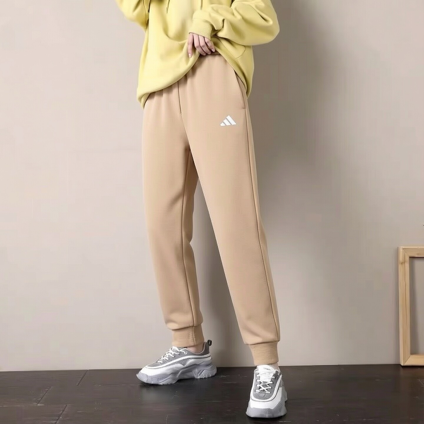 阿迪达斯女裤新款简约纯色运动裤针织裤舒适休闲裤长裤收口束脚裤