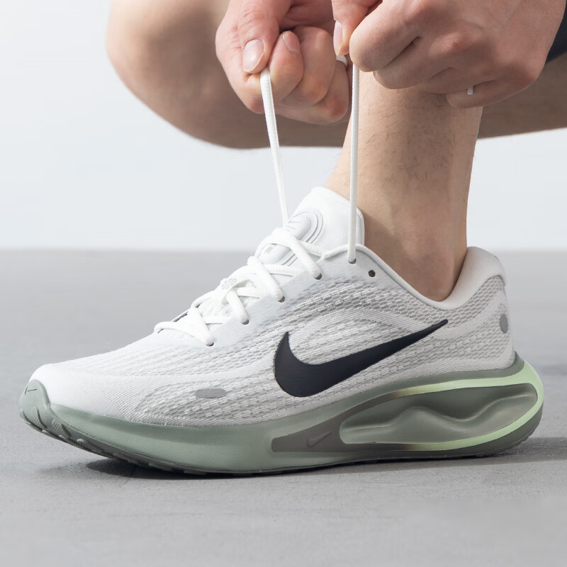 Nike耐克户外运动鞋轻便透气跑步鞋防滑登山鞋正品男鞋网面休闲鞋