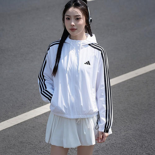 阿迪达斯女装春季新款经