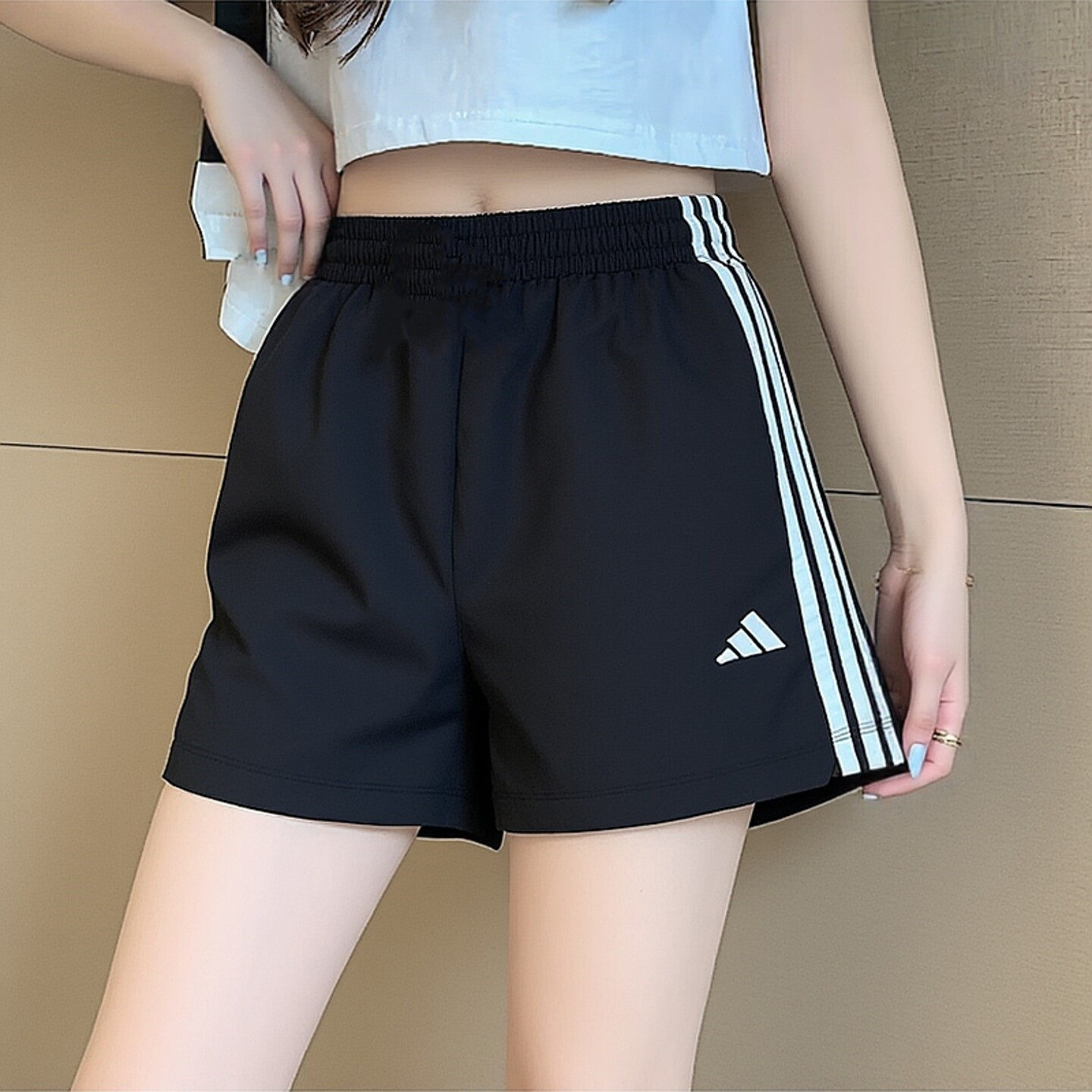Adidas速干短裤梭织冰丝运动短裤女夏季吸湿透气跑步健身裤子
