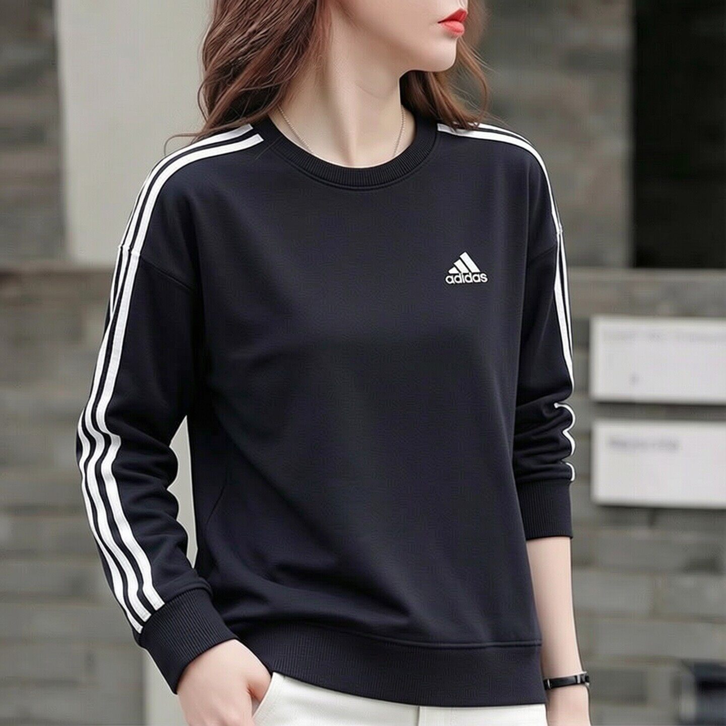 阿迪达斯正品卫衣女款春秋季新款圆领百搭上衣长袖三条纹套头衫女