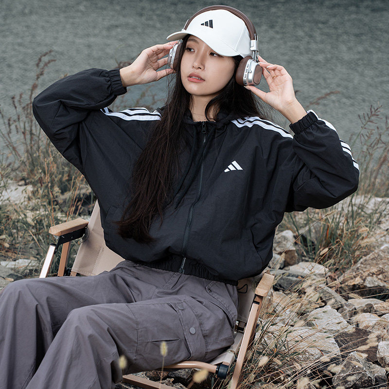 阿迪达斯女装春季新款经