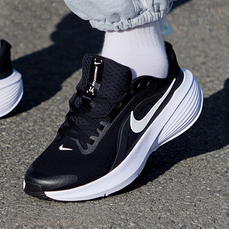 Nike耐克黑色女鞋正品正品轻便减震运动鞋厚底旅游鞋训练跑步鞋
