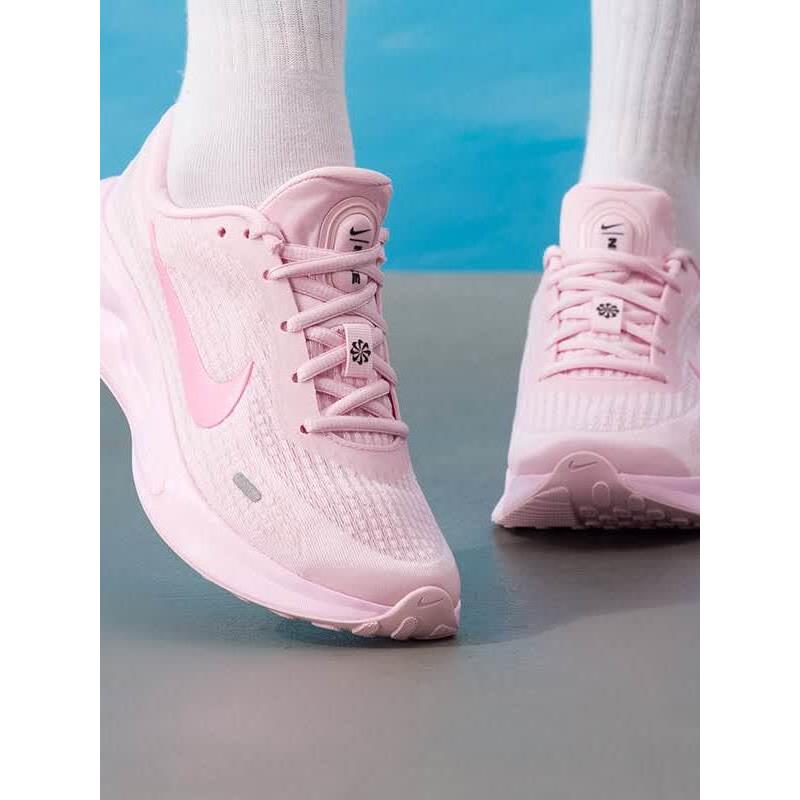 Nike耐克跑步鞋男女通用粉色轻便透气减震休闲潮流运动鞋正品
