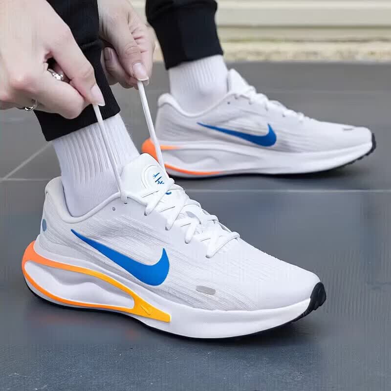 Nike耐克男女跑步鞋轻便透气减震运动鞋白蓝织物四季通用潮流时尚