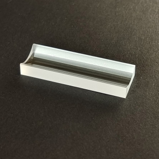 中心厚2MM焦距-12MM边厚3.8长31宽10MM平凹柱面镜件号43A