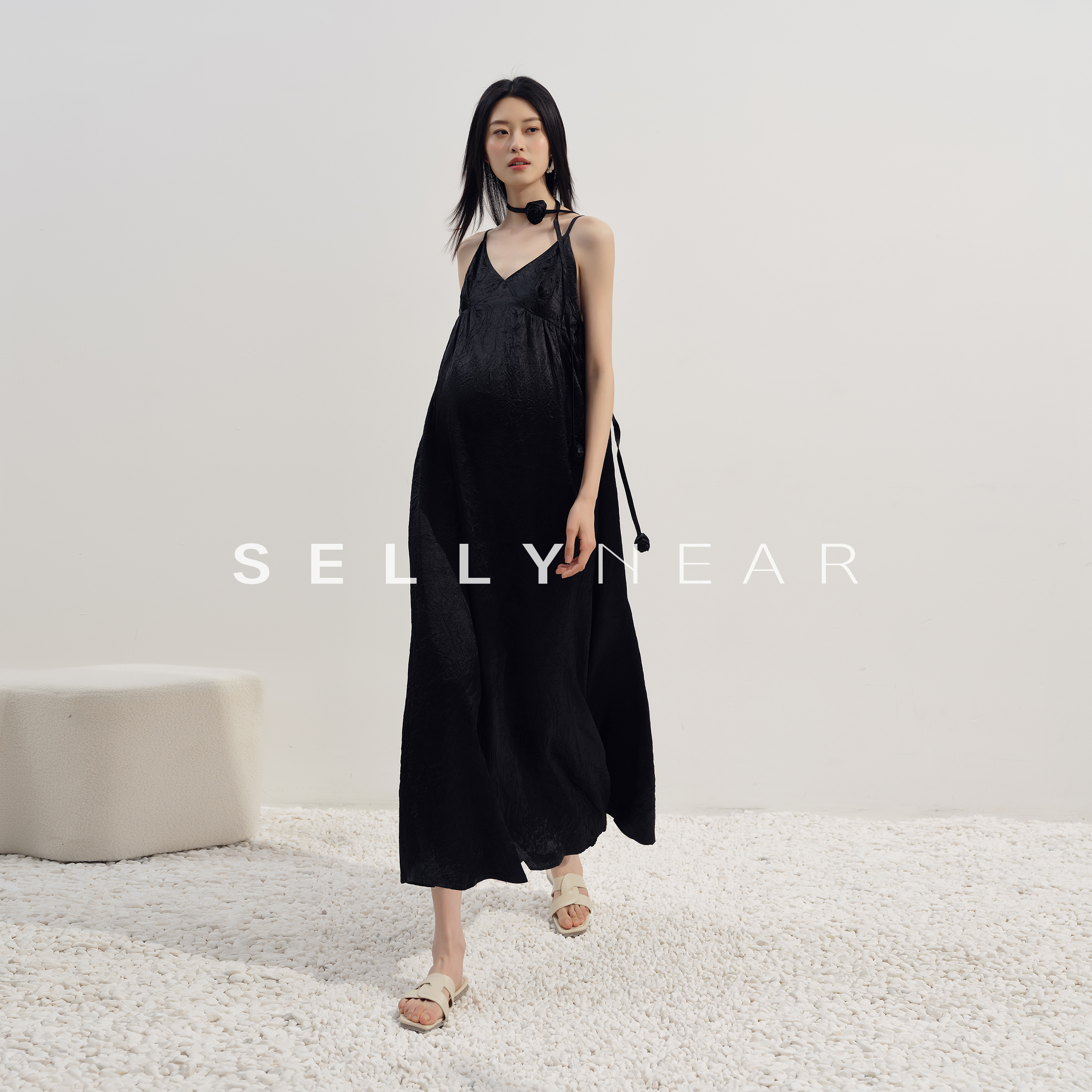 SELLYNEAR高级感法式优雅吊带裙