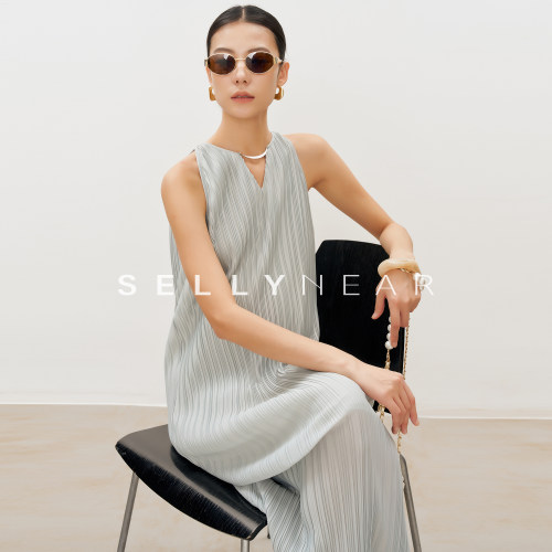 SELLYNEAR孕妇装高级穿搭夏季连衣裙时尚挖肩圆领风琴褶皱背心裙