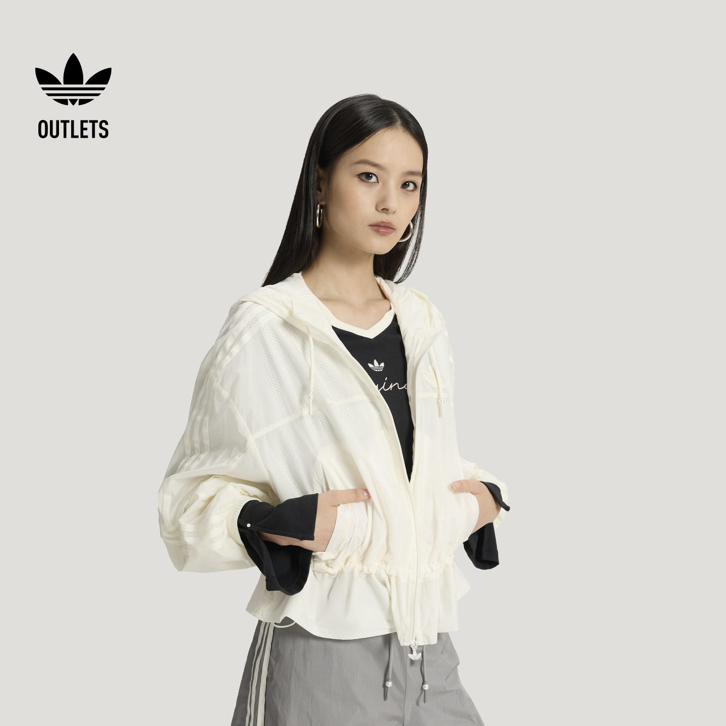 阿迪达斯三叶草女子夹克外套