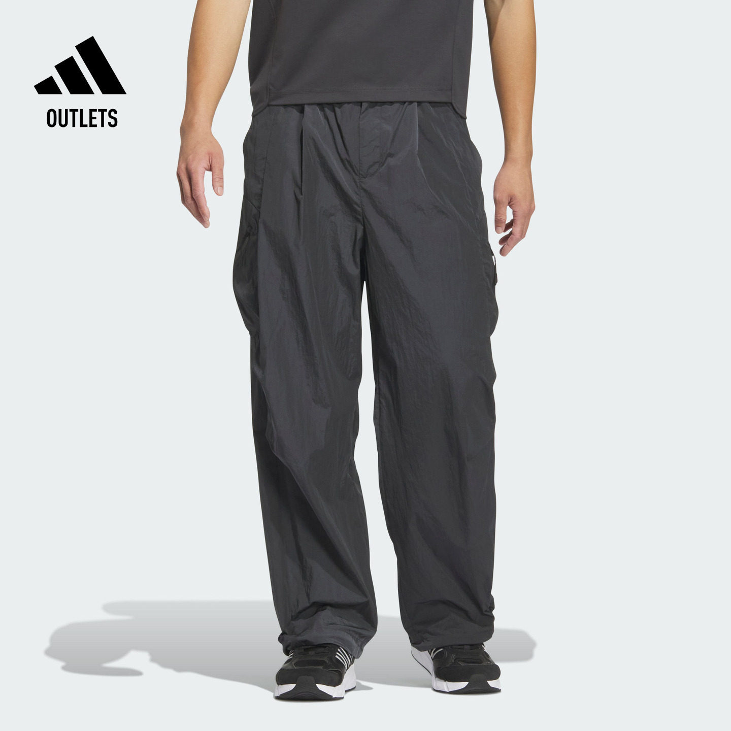 阿迪达斯系列男拒水防泼运动裤