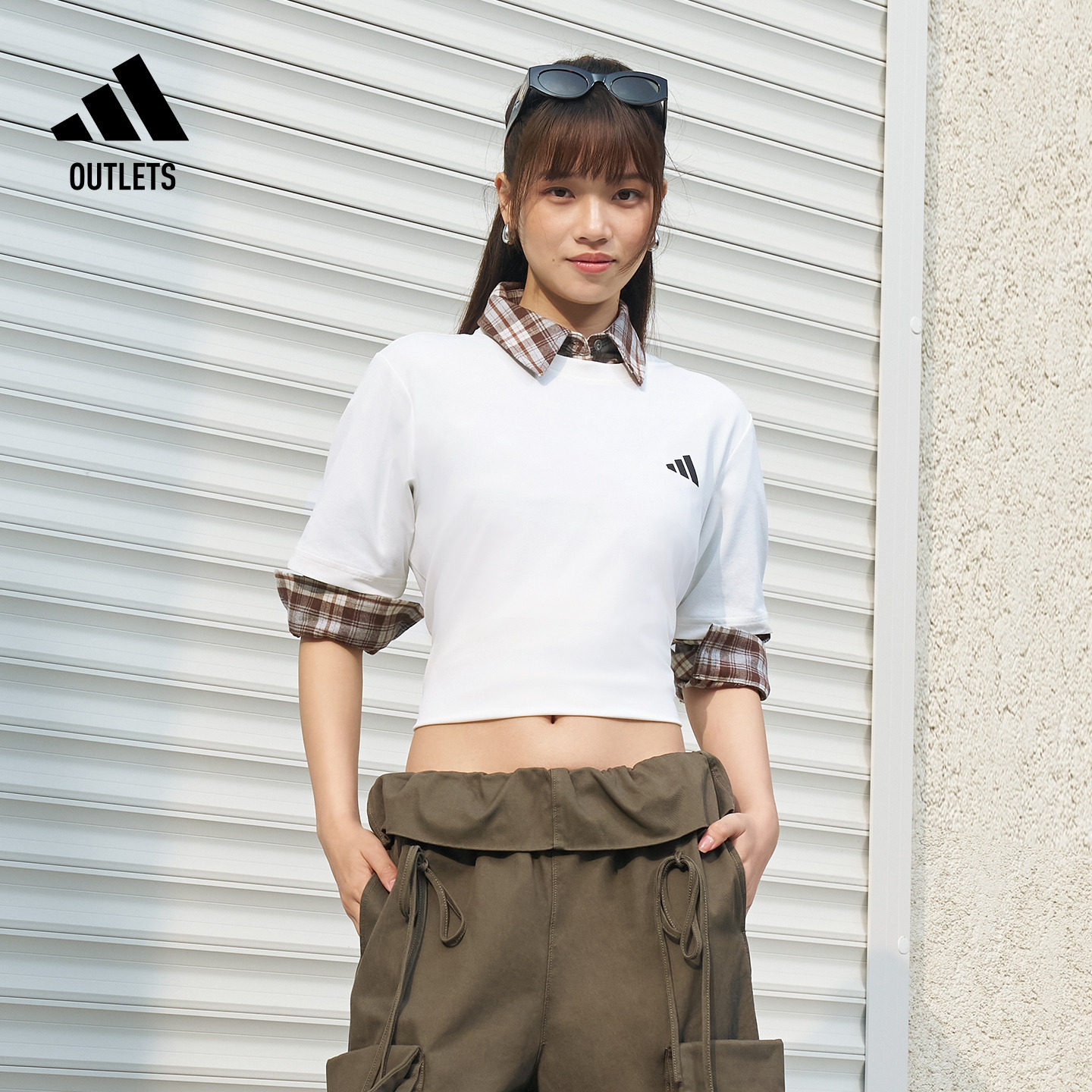 阿迪达斯男女T恤adidas