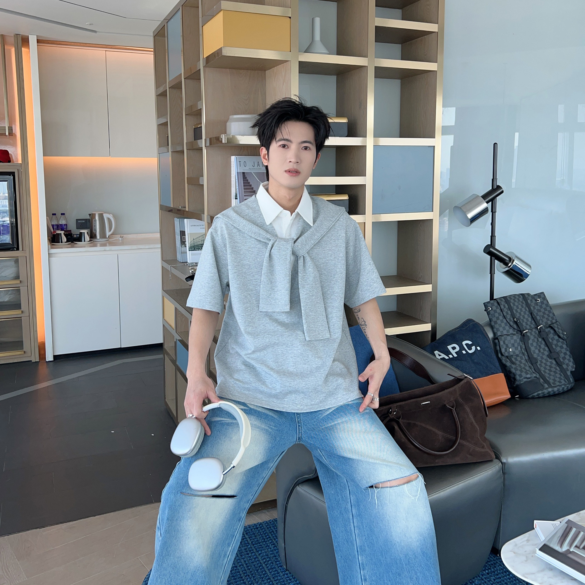 超好看男生ootd穿搭假两件上衣披肩设计款短袖T恤两件套男款衣服