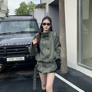3MER哦哦三妹墨绿色立领短款风衣秋冬新款高级感复古双排扣外套女