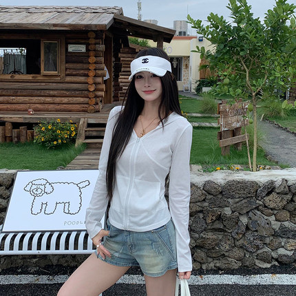 3MER哦哦三妹白色薄款防晒衣女夏季连帽外套气质收腰显瘦长袖上衣