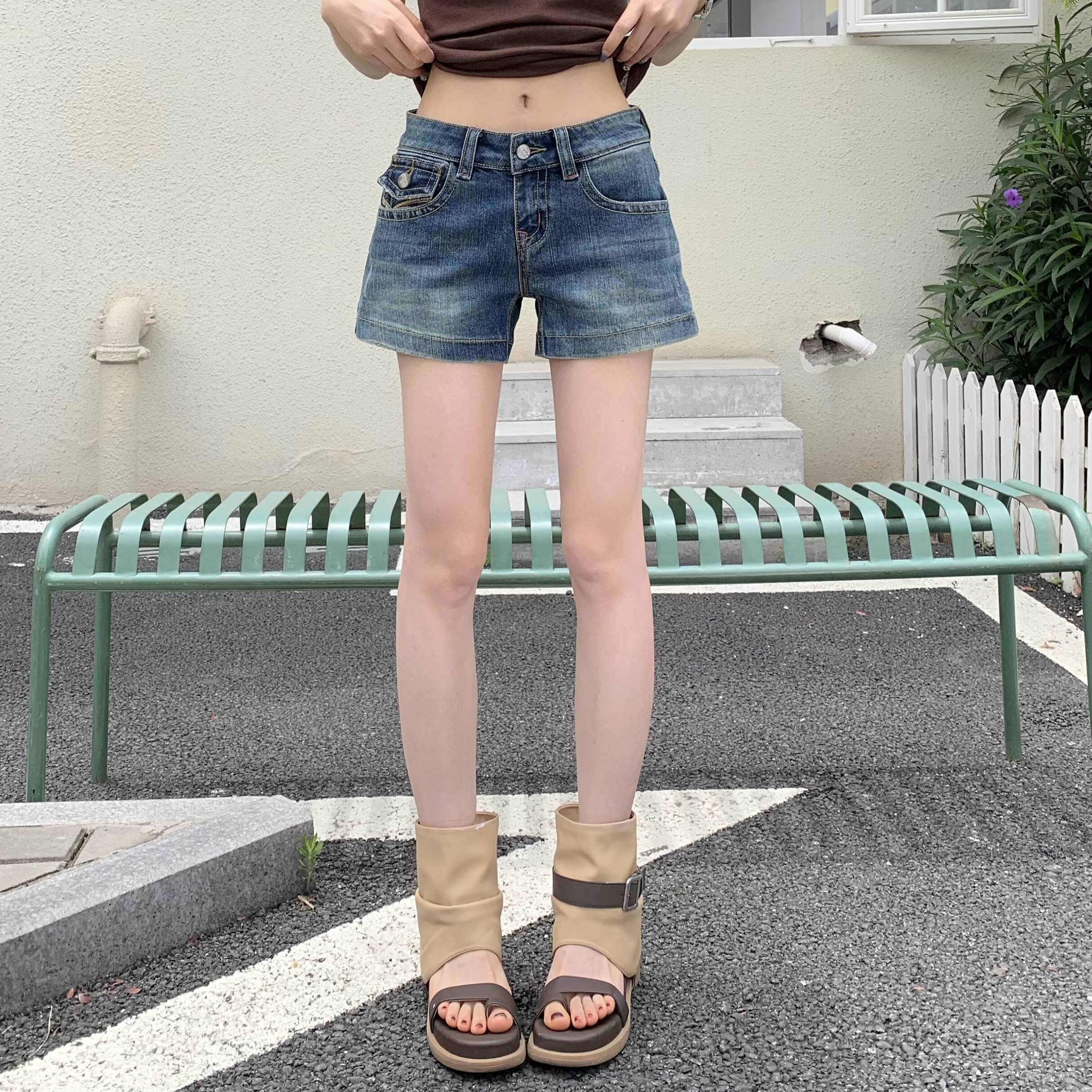 3MER辣妹竹节刺绣短裤图片