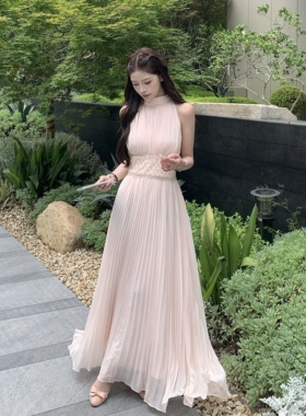 3MER哦哦三妹 法式温柔挂脖钉珠连衣裙女夏季收腰显瘦气质长裙子