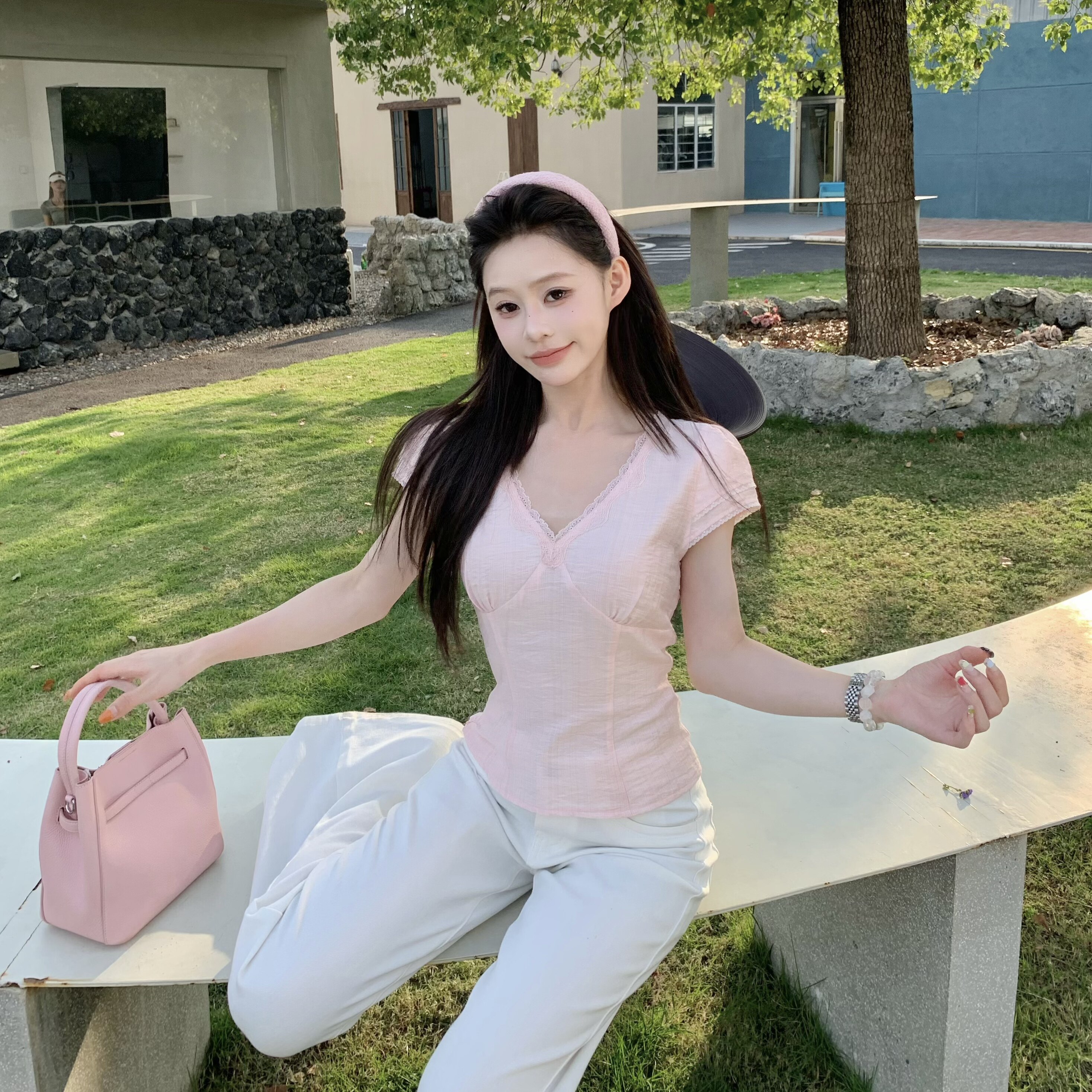 3MER哦哦三妹纯欲蕾丝拼接V领短袖T恤女韩系减龄收腰显瘦正肩上衣