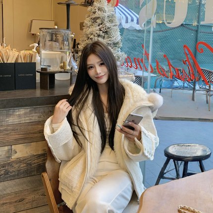 3MER哦哦三妹 小香风毛领连帽毛毛外套女冬季高级感保暖毛绒外套