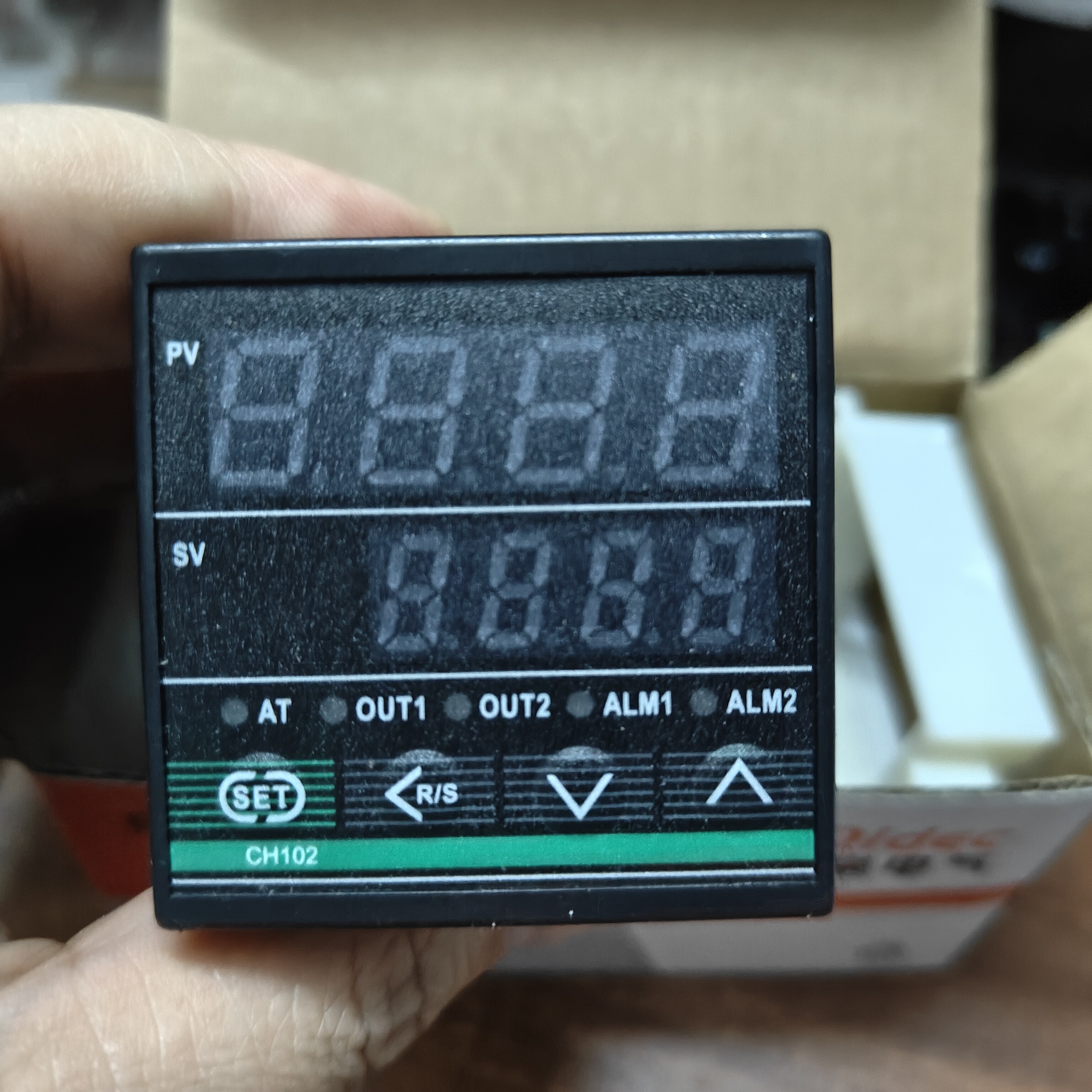 台泉 48数显智能温控表 CH102 FK02-MAN 短壳 (K型继电器)