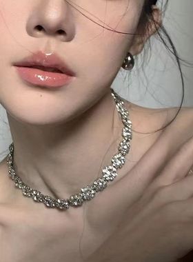 太阳花项链轻奢小众设计高级感镶满钻爆闪锆石花朵锁骨链女颈链