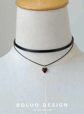 菠萝手作 原创酒红爱心黑色皮双层叠戴锁骨链甜酷辣妹颈链choker