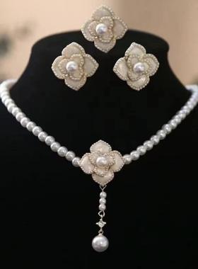 法式复古珍珠项链气质山茶花瓣锁骨链新娘颈链婚纱晚礼服三件套装