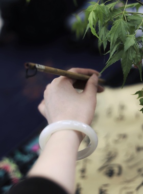 手镯圆口和田玉原创中式