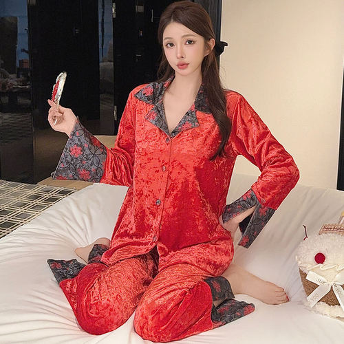 金丝绒复古红色印花轻奢睡衣女款