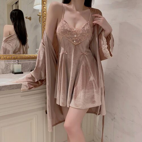 金丝绒法式性感蕾丝吊带睡衣女款