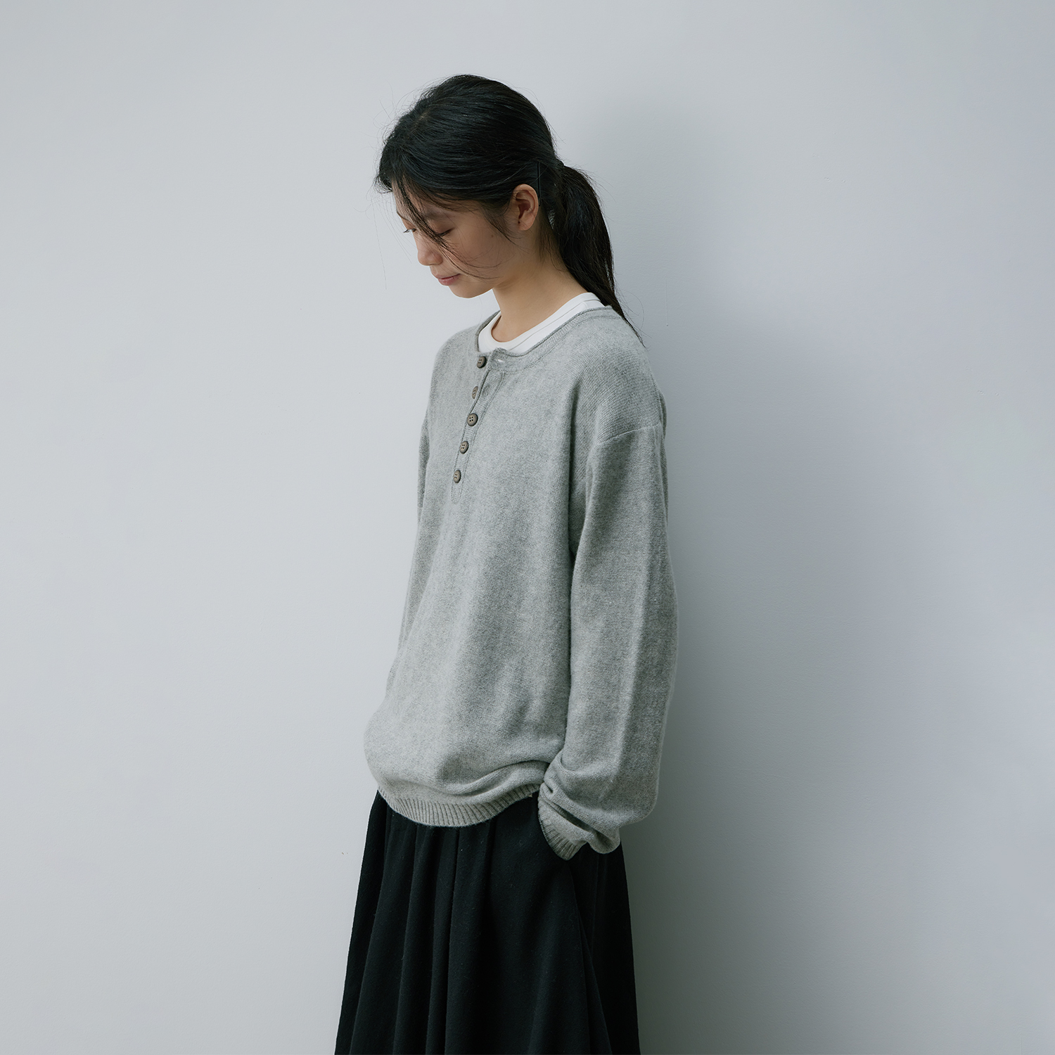 kani亨利领羊毛针织衫