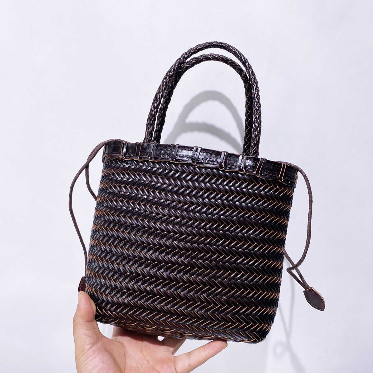 欧美复古纯手工编织牛皮小号托特包2025新款质感有内袋手提手腕包