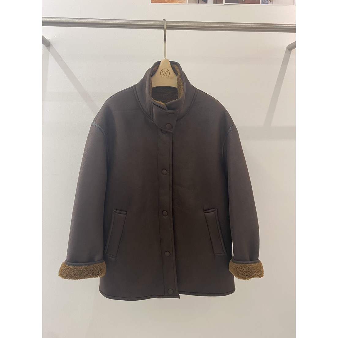 八1126韩国东大门运动瑜伽外套短款大衣区4503395纯色端庄正品