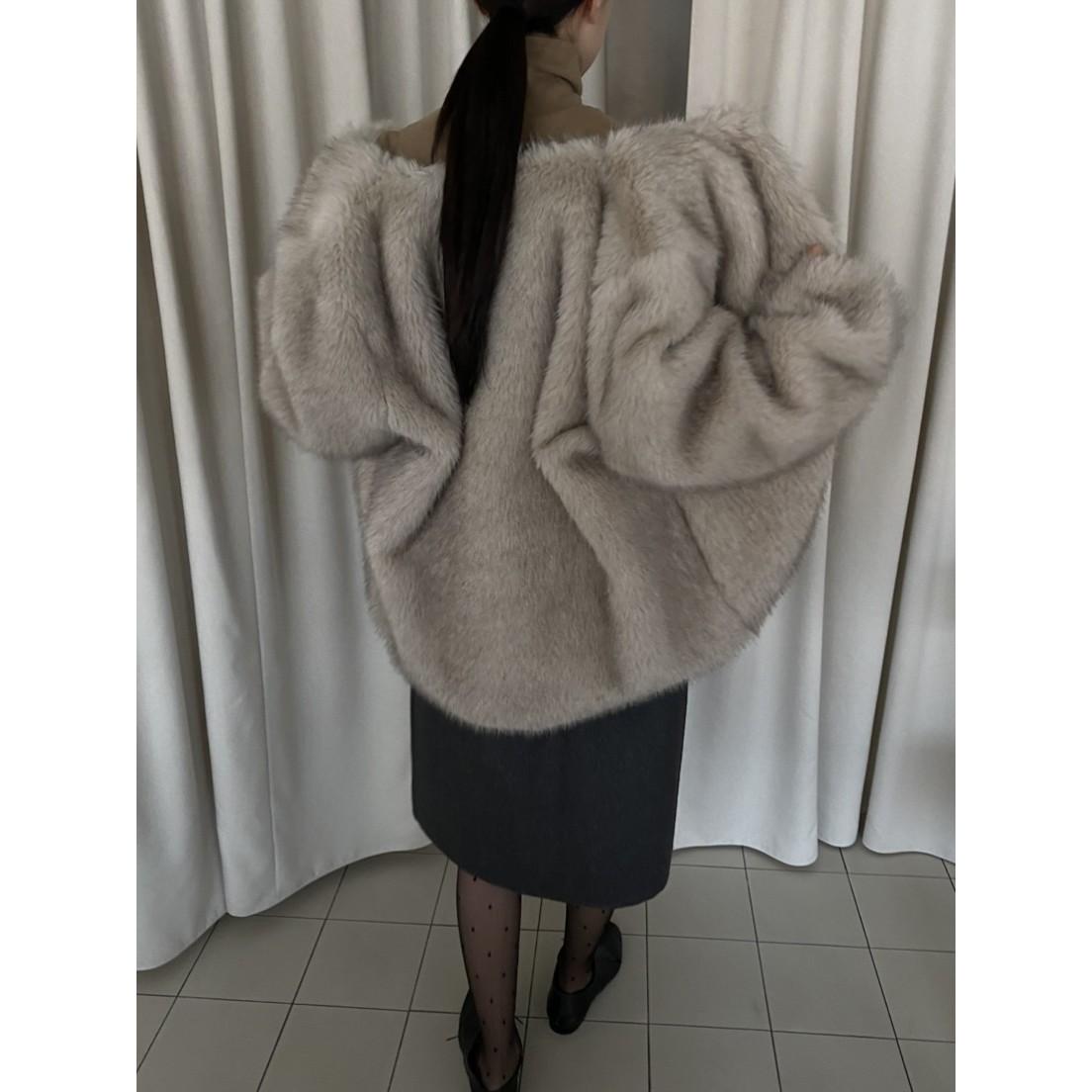 八1126韩国东大门运动瑜伽外套短款大衣区4504143纯色别致正品