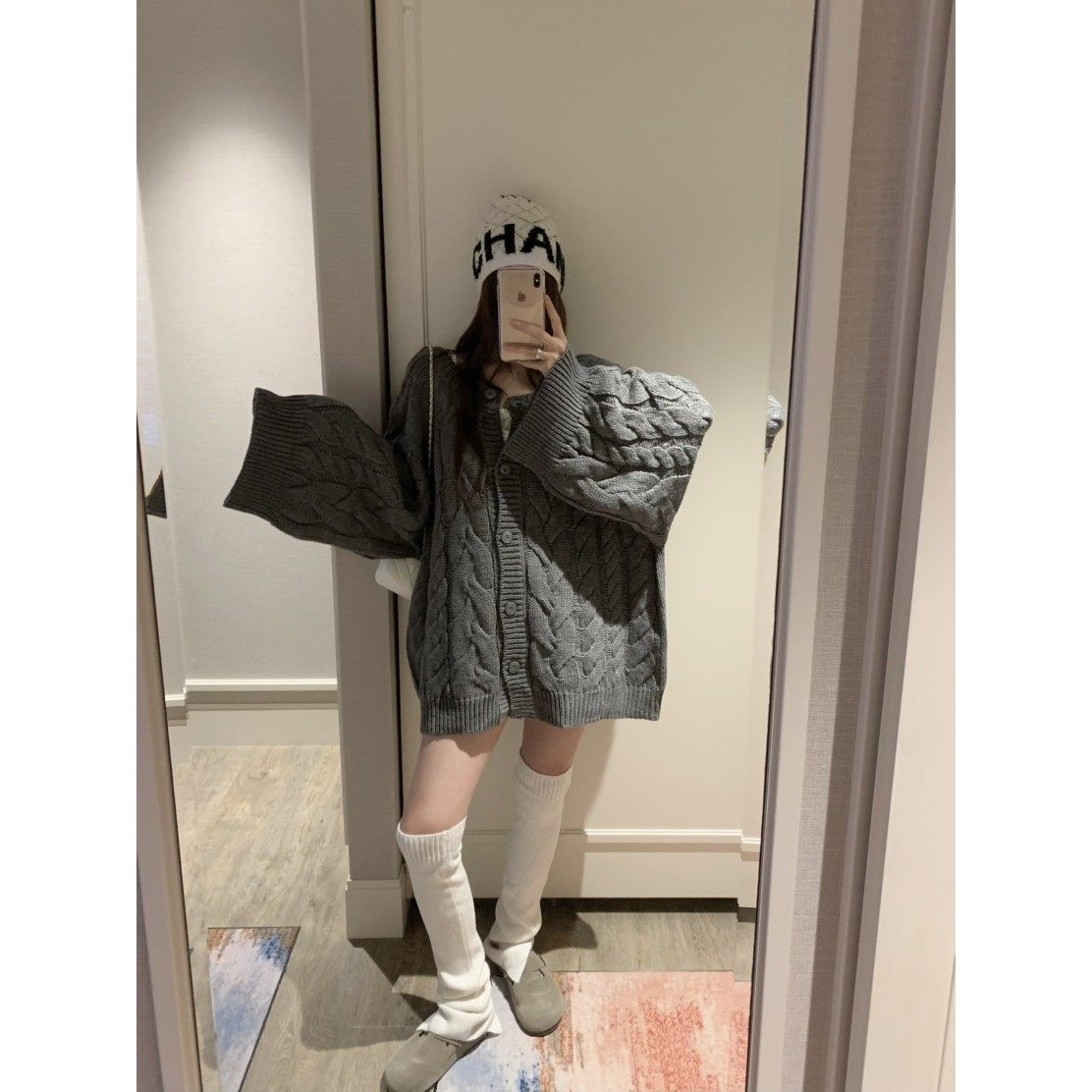 八1017韩国东大门运动户外针织衫区4466258流行通勤浪漫纯色档口